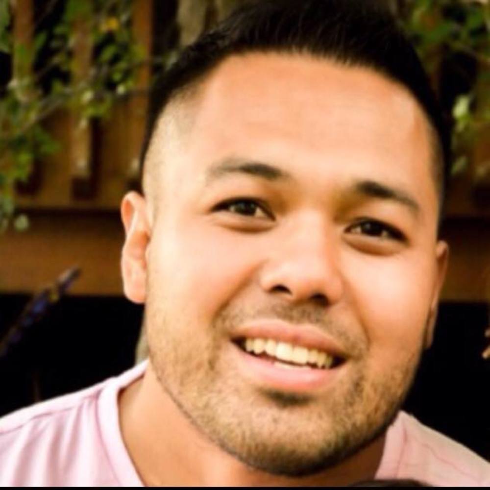 Meet your Posher, Derrick